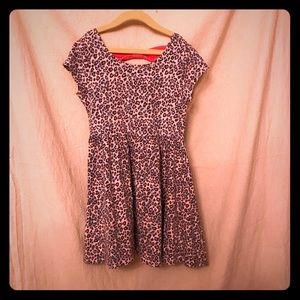 Girls pink leopard print a-line dress sz L